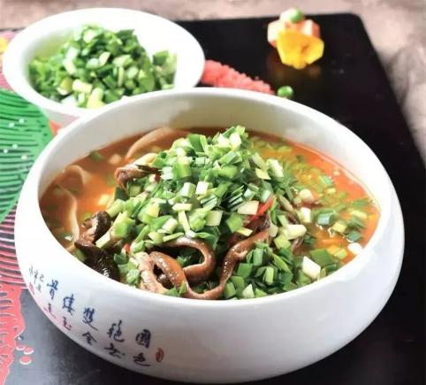 当餐酒楼招牌菜,鲜香四溢