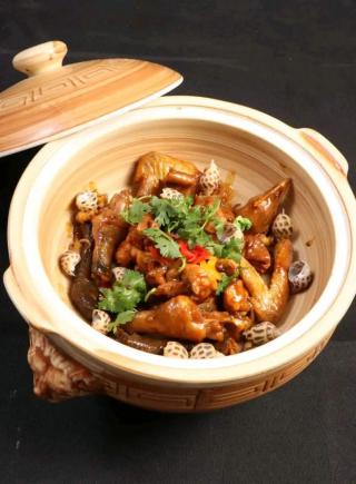 当餐酒楼顾客必点菜，唇齿留香